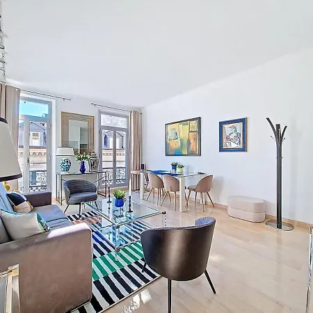 아파트 2 Bedrooms & 2 Bathrooms - 43a 칸느